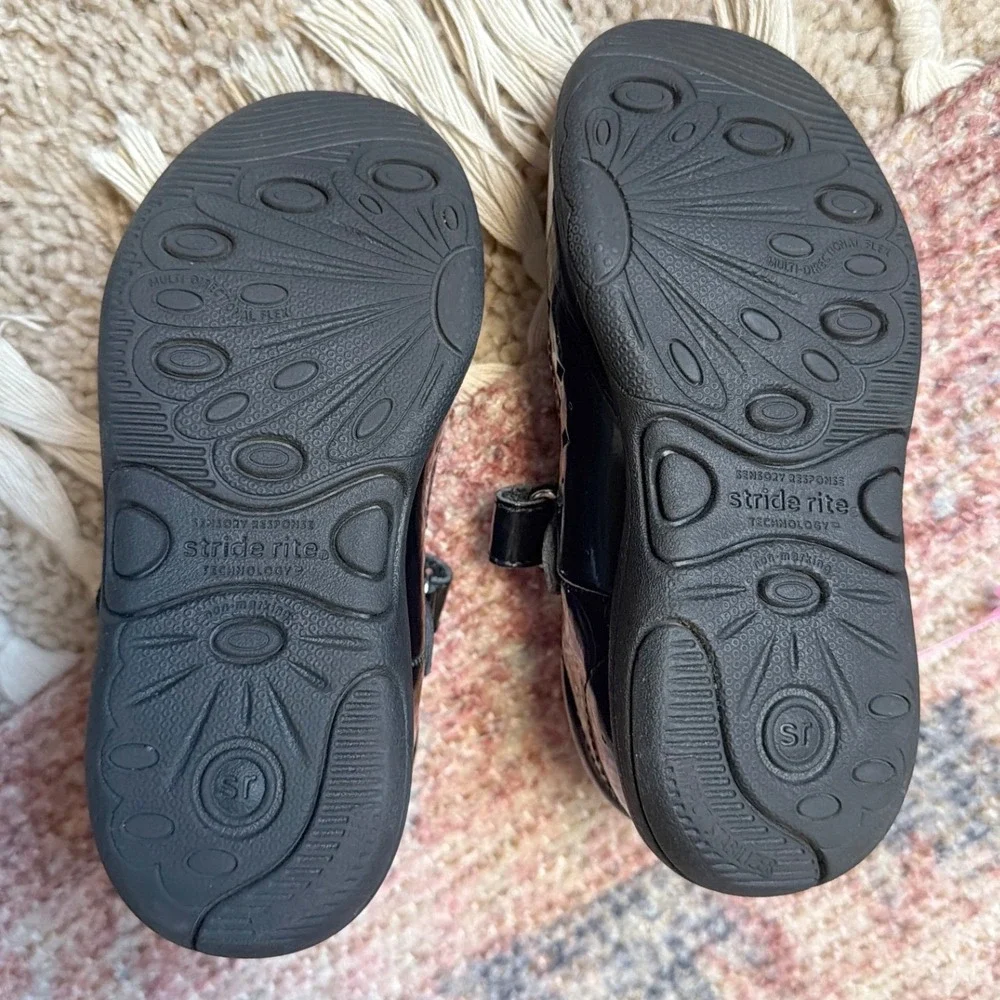 Stride Rite Mary Jane Toddler Girls 8.5M Patent Leather Flats SRT Dress Shoe